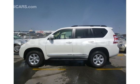 ይግዙ Imported Toyota Prado ነጭ መኪና በ Import - Dubai በ ሶማሊያ ይግዙ Imported Toyota Prado ነጭ መኪና በ Import - Dubai በ ሶማሊያ