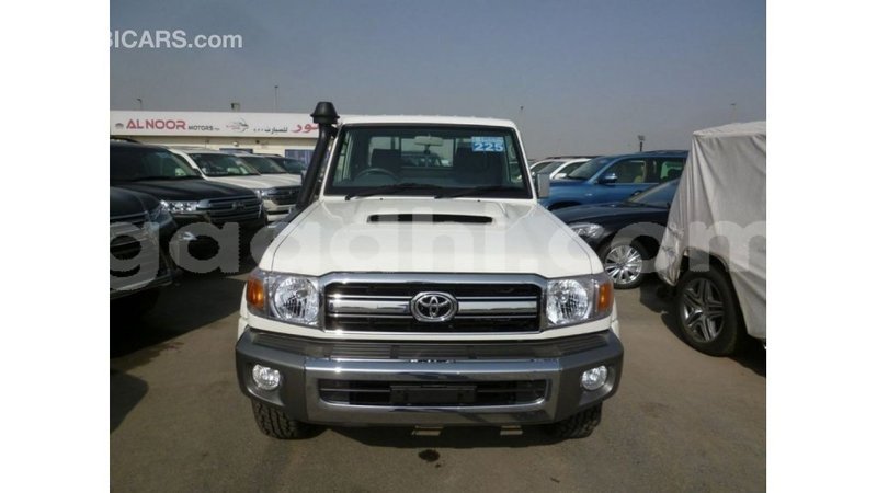 Big with watermark toyota land cruiser somalia import dubai 4128