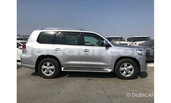 Acheter Import Voiture Toyota Land Cruiser Autre à Import - Dubai, Somalie Acheter Import Voiture Toyota Land Cruiser Autre à Import - Dubai, Somalie