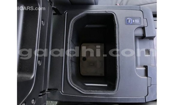 Acheter Import Voiture Toyota Land Cruiser Autre à Import - Dubai, Somalie Acheter Import Voiture Toyota Land Cruiser Autre à Import - Dubai, Somalie