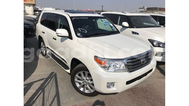 Big with watermark toyota land cruiser somalia import dubai 4131