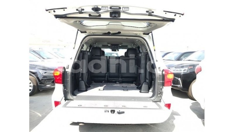 Big with watermark toyota land cruiser somalia import dubai 4131