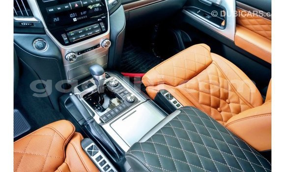 اشتري Imported Toyota Land Cruiser أسود سيارة في Import - Dubai في الصومال اشتري Imported Toyota Land Cruiser أسود سيارة في Import - Dubai في الصومال