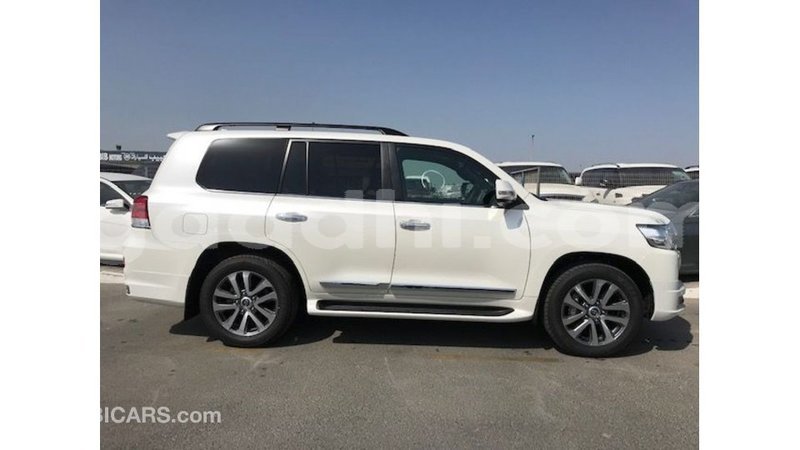 Big with watermark toyota land cruiser somalia import dubai 4135