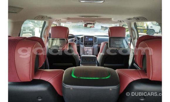 اشتري Imported Toyota Land Cruiser أسود سيارة في Import - Dubai في الصومال اشتري Imported Toyota Land Cruiser أسود سيارة في Import - Dubai في الصومال
