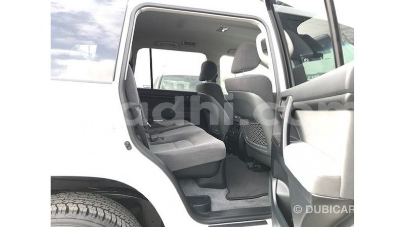 Big with watermark toyota land cruiser somalia import dubai 4137