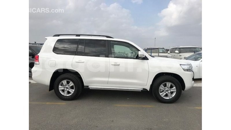 Big with watermark toyota land cruiser somalia import dubai 4137