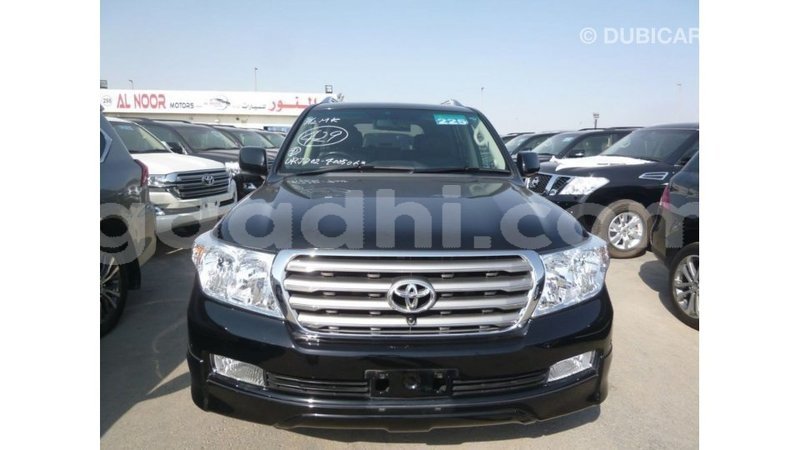 Big with watermark toyota land cruiser somalia import dubai 4139