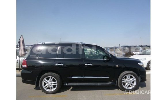 Acheter Import Voiture Toyota Land Cruiser Noir à Import - Dubai, Somalie Acheter Import Voiture Toyota Land Cruiser Noir à Import - Dubai, Somalie