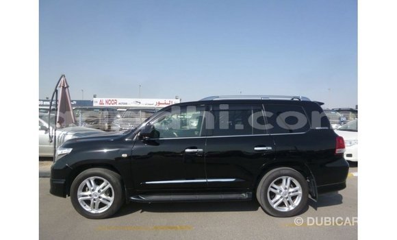 Acheter Import Voiture Toyota Land Cruiser Noir à Import - Dubai, Somalie Acheter Import Voiture Toyota Land Cruiser Noir à Import - Dubai, Somalie