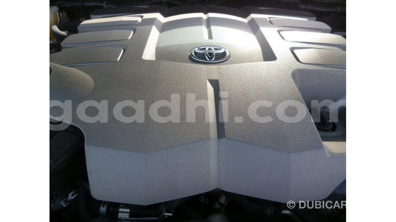 Big with watermark toyota land cruiser somalia import dubai 4139