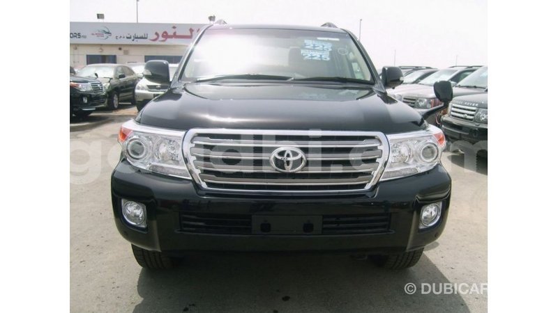 Big with watermark toyota land cruiser somalia import dubai 4140