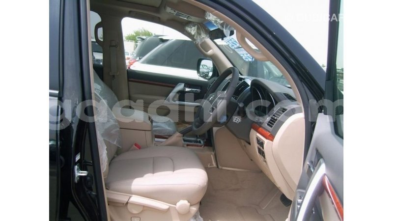 Big with watermark toyota land cruiser somalia import dubai 4140