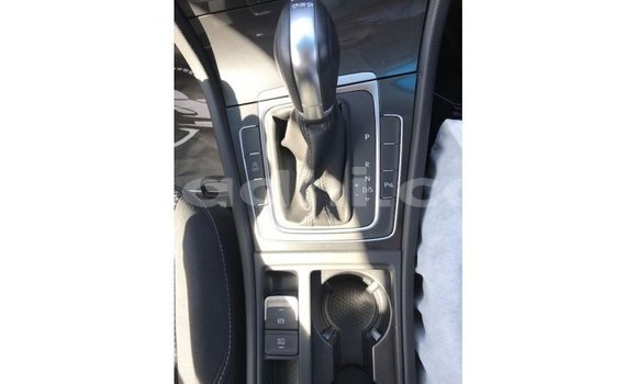 ይግዙ Imported Volkswagen Golf ሌላ መኪና በ Import - Dubai በ ሶማሊያ ይግዙ Imported Volkswagen Golf ሌላ መኪና በ Import - Dubai በ ሶማሊያ