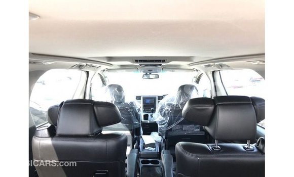 Acheter Import Voiture Toyota Vellfire Blanc à Import - Dubai, Somalie Acheter Import Voiture Toyota Vellfire Blanc à Import - Dubai, Somalie