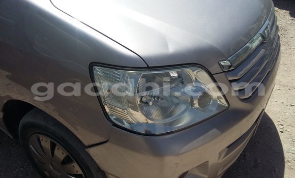 Oofamaa Toyota 4Runner Other Makiinaa iti Hargeysa keessatti Somaliland keessatti Oofamaa Toyota 4Runner Other Makiinaa iti Hargeysa keessatti Somaliland keessatti