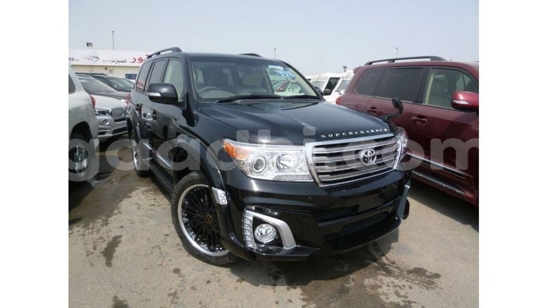 Big with watermark toyota land cruiser somalia import dubai 4145