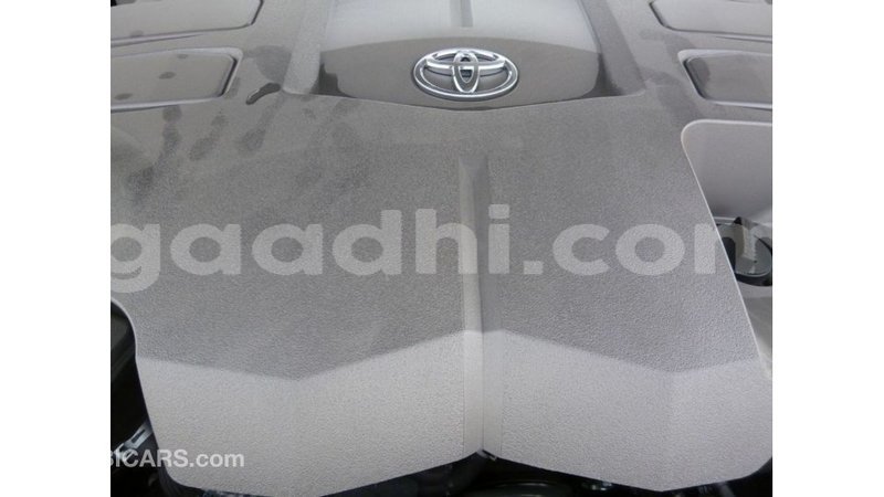 Big with watermark toyota land cruiser somalia import dubai 4145