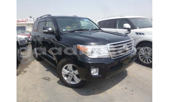 Acheter Import Voiture Toyota Land Cruiser Noir à Import - Dubai, Somalie Acheter Import Voiture Toyota Land Cruiser Noir à Import - Dubai, Somalie