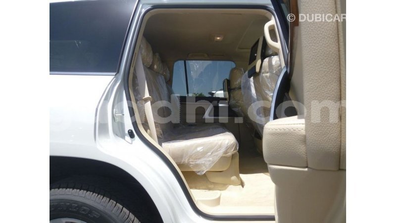 Big with watermark toyota land cruiser somalia import dubai 4153