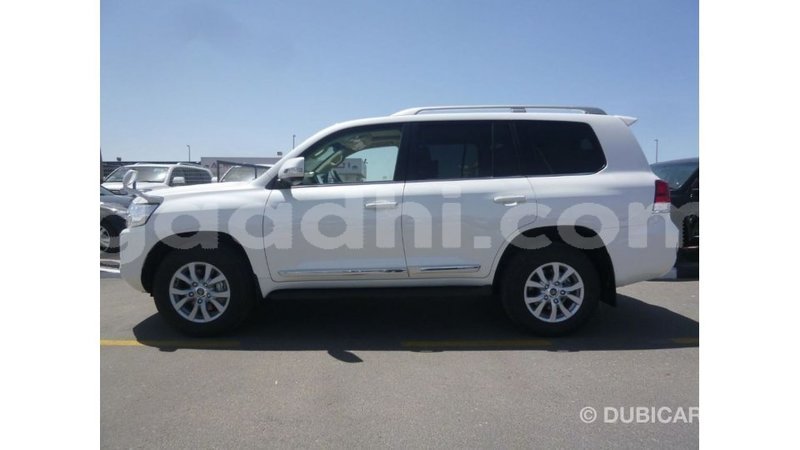 Big with watermark toyota land cruiser somalia import dubai 4153