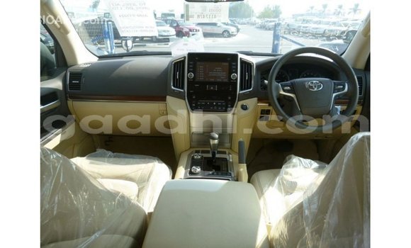Acheter Import Voiture Toyota Land Cruiser Noir à Import - Dubai, Somalie Acheter Import Voiture Toyota Land Cruiser Noir à Import - Dubai, Somalie