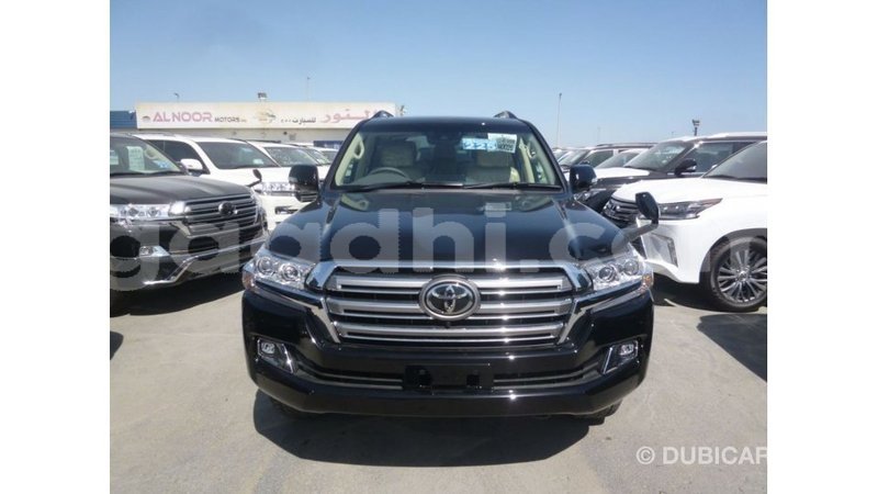 Big with watermark toyota land cruiser somalia import dubai 4155