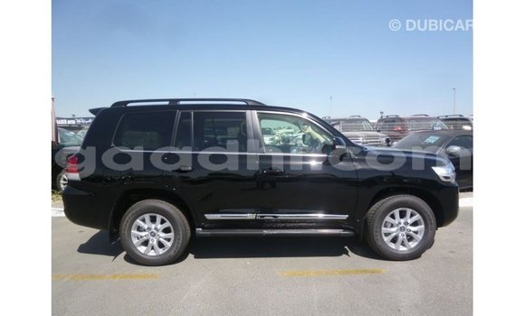 ይግዙ Imported Toyota Land Cruiser ጥቁር መኪና በ Import - Dubai በ ሶማሊያ ይግዙ Imported Toyota Land Cruiser ጥቁር መኪና በ Import - Dubai በ ሶማሊያ