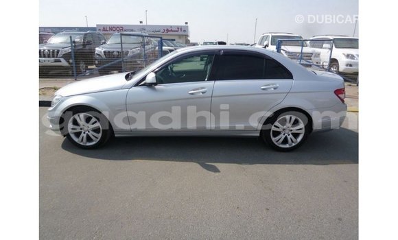 ይግዙ Imported Mercedes-Benz 200 ሌላ መኪና በ Import - Dubai በ ሶማሊያ ይግዙ Imported Mercedes-Benz 200 ሌላ መኪና በ Import - Dubai በ ሶማሊያ