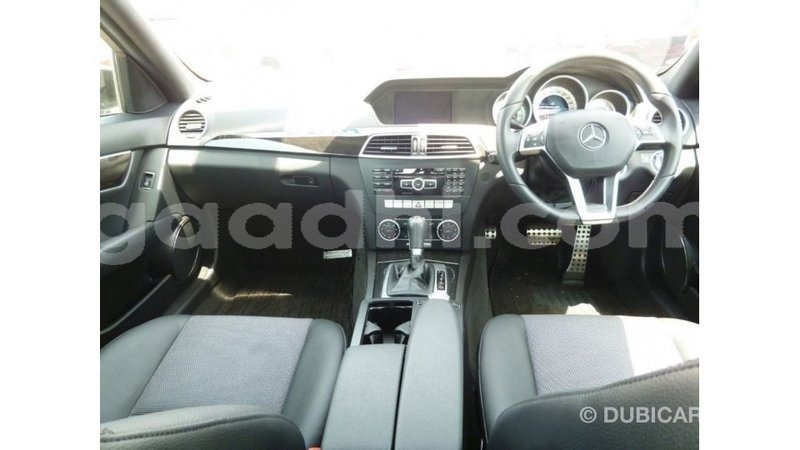 Big with watermark mercedes benz 200 somalia import dubai 4161