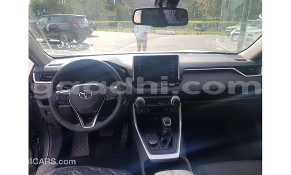 Buy Import Toyota HiAce Other Truck in Import - Dubai in Somalia Buy Import Toyota HiAce Other Truck in Import - Dubai in Somalia