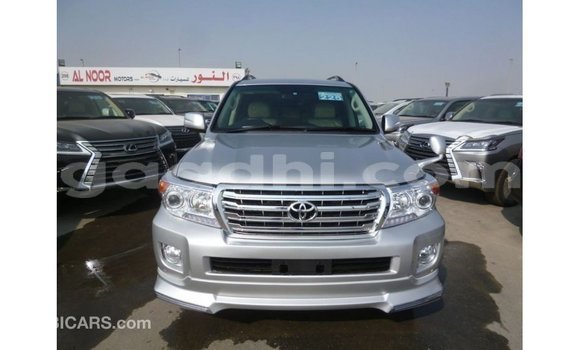 Acheter Import Voiture Toyota Land Cruiser Autre à Import - Dubai, Somalie Acheter Import Voiture Toyota Land Cruiser Autre à Import - Dubai, Somalie