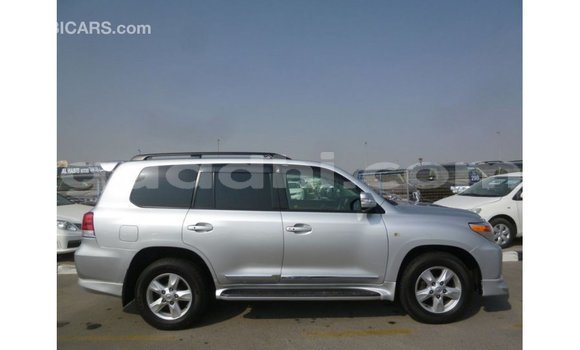 Acheter Import Voiture Toyota Land Cruiser Autre à Import - Dubai, Somalie Acheter Import Voiture Toyota Land Cruiser Autre à Import - Dubai, Somalie