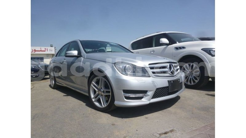 Big with watermark mercedes benz 200 somalia import dubai 4164