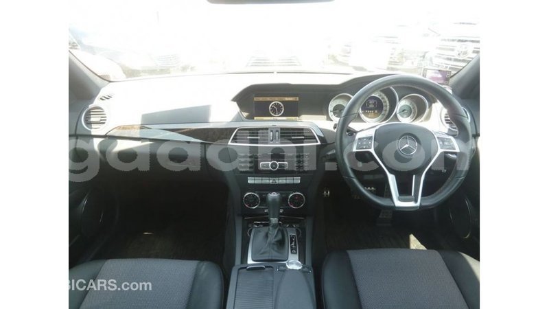 Big with watermark mercedes benz 200 somalia import dubai 4164