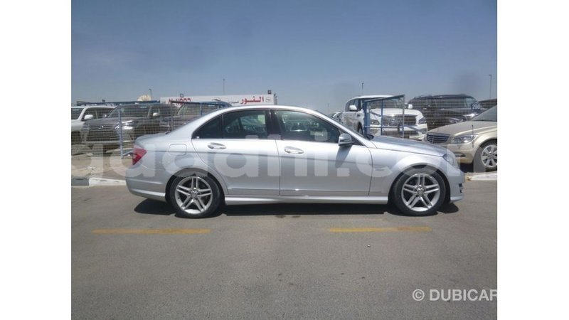 Big with watermark mercedes benz 200 somalia import dubai 4164