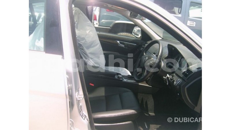 Big with watermark mercedes benz 190 somalia import dubai 4165