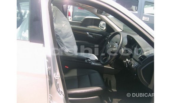 ይግዙ Imported Mercedes-Benz 190 ሌላ መኪና በ Import - Dubai በ ሶማሊያ ይግዙ Imported Mercedes-Benz 190 ሌላ መኪና በ Import - Dubai በ ሶማሊያ