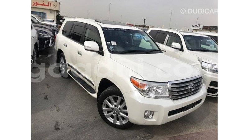Big with watermark toyota land cruiser somalia import dubai 4170