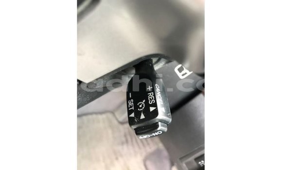 Buy Import Toyota Land Cruiser White Car in Import - Dubai in Somalia Buy Import Toyota Land Cruiser White Car in Import - Dubai in Somalia