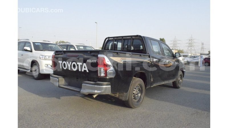 Big with watermark toyota hilux somalia import dubai 4171