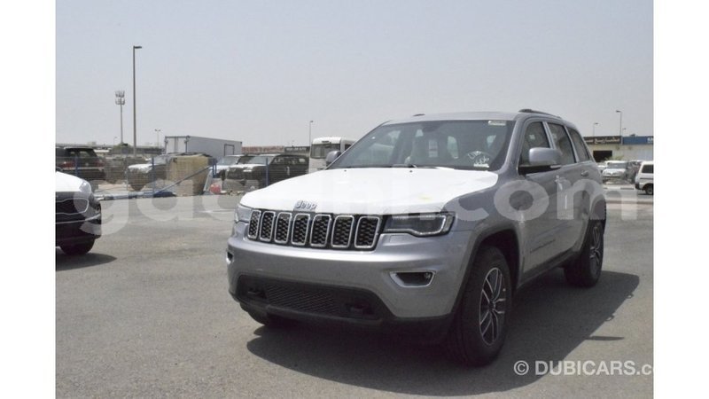Big with watermark jeep grand cherokee somalia import dubai 4172