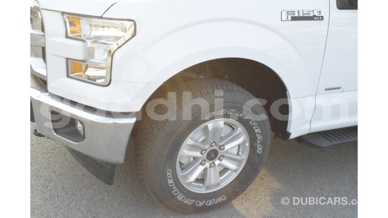 Big with watermark ford club wagon somalia import dubai 4173