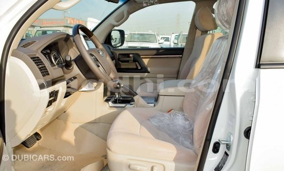 Buy Import Toyota Land Cruiser White Car in Import - Dubai in Somalia Buy Import Toyota Land Cruiser White Car in Import - Dubai in Somalia