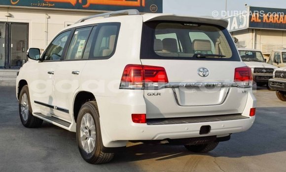 Buy Import Toyota Land Cruiser White Car in Import - Dubai in Somalia Buy Import Toyota Land Cruiser White Car in Import - Dubai in Somalia