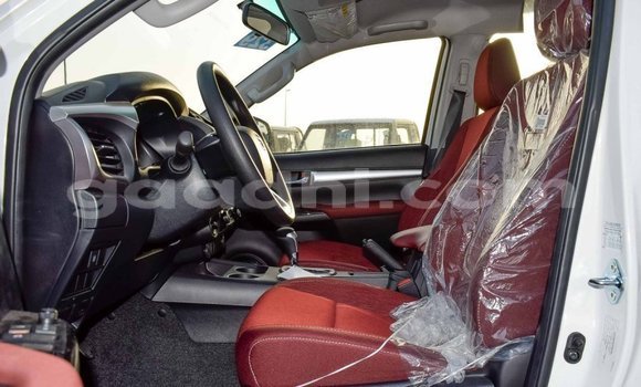 ይግዙ Imported Toyota Hilux ነጭ መኪና በ Import - Dubai በ ሶማሊያ ይግዙ Imported Toyota Hilux ነጭ መኪና በ Import - Dubai በ ሶማሊያ