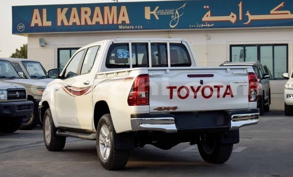 ይግዙ Imported Toyota Hilux ነጭ መኪና በ Import - Dubai በ ሶማሊያ ይግዙ Imported Toyota Hilux ነጭ መኪና በ Import - Dubai በ ሶማሊያ