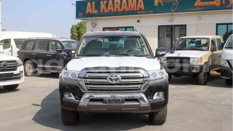 Big with watermark toyota land cruiser somalia import dubai 4181