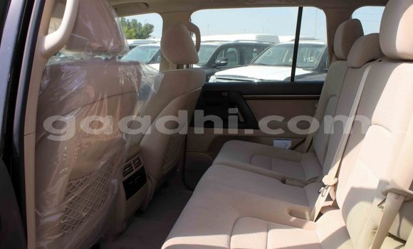 Nunua Imported Toyota Land Cruiser Nyeusi Gari ndani ya Import - Dubai nchini Somalia Nunua Imported Toyota Land Cruiser Nyeusi Gari ndani ya Import - Dubai nchini Somalia