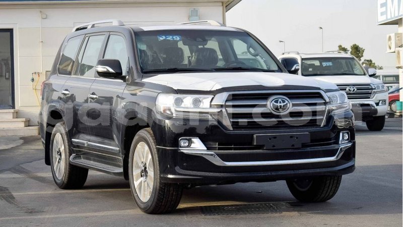 Big with watermark toyota land cruiser somalia import dubai 4186